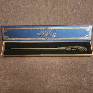Kingsly Shacklebolt Wand with Box - Harry Potter